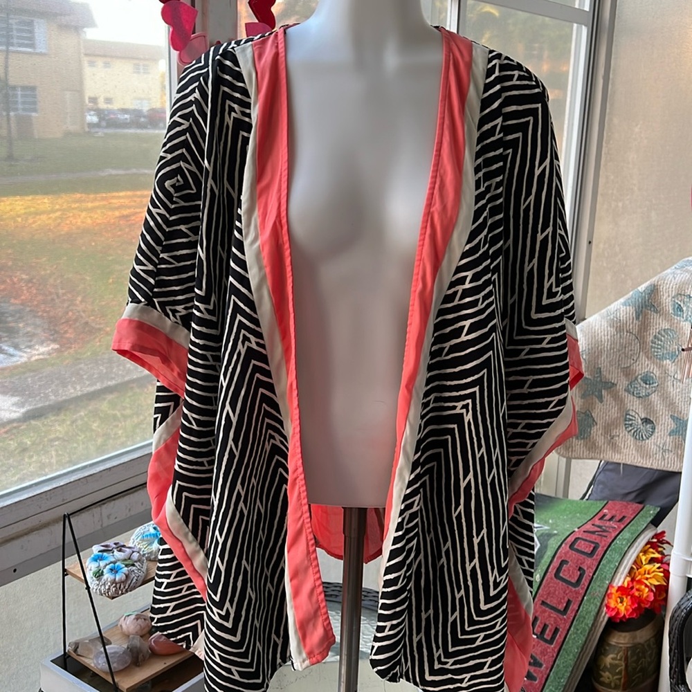 Womens plus sized cover up with sleeves